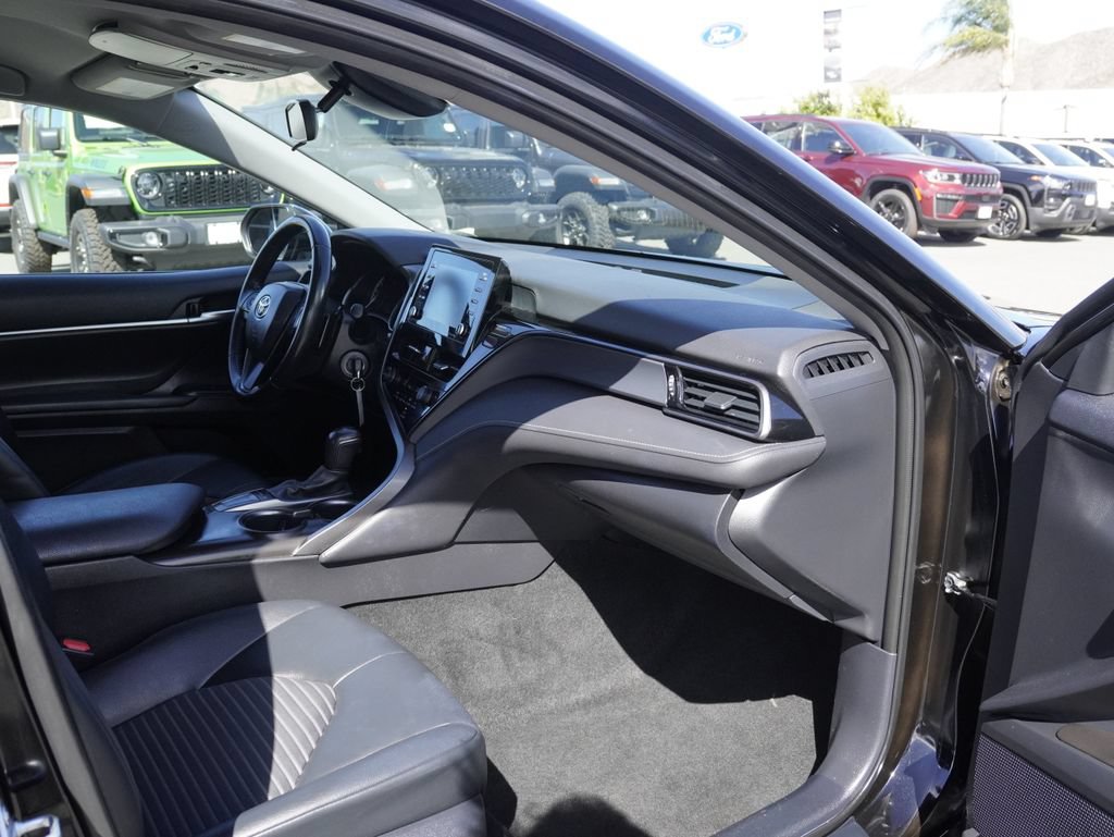 Used 2023 Toyota Camry SE FWD image 24