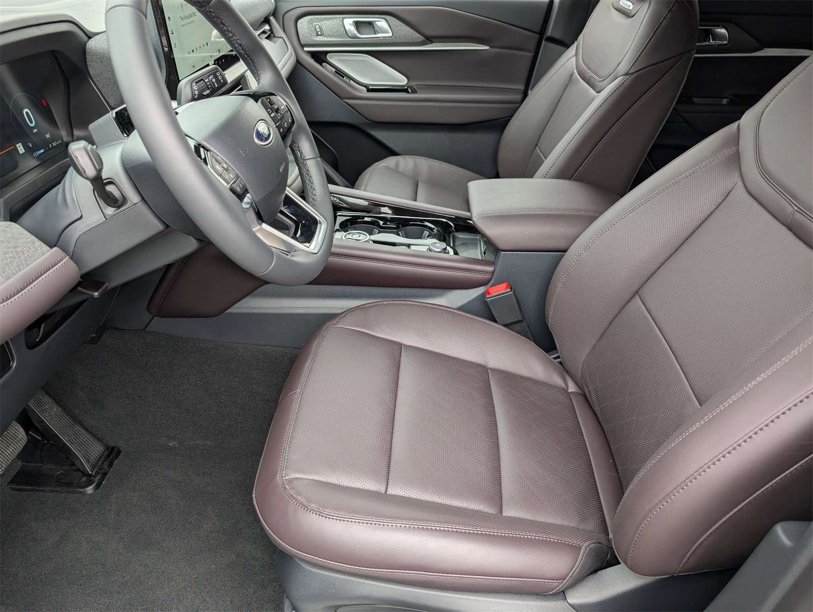 New 2026 Ford Explorer Platinum image 15