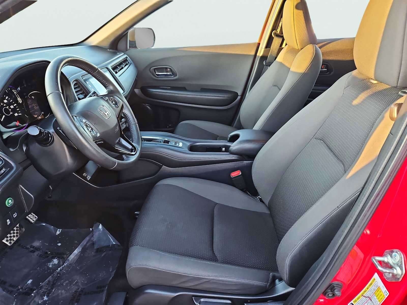 Used 2020 Honda HR-V Sport image 25