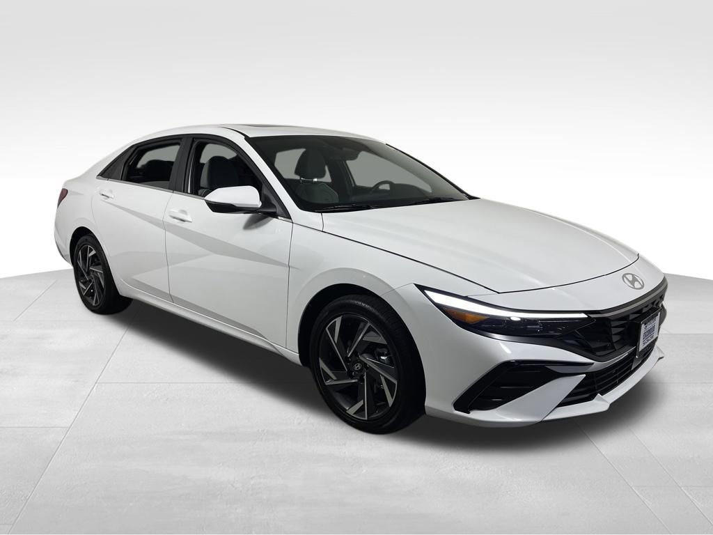 New 2025 Hyundai Elantra Limited image 7