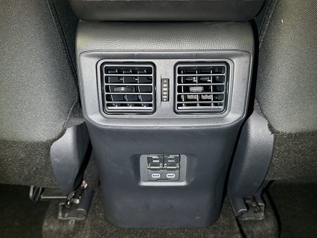 Used 2025 Toyota RAV4 XLE image 22