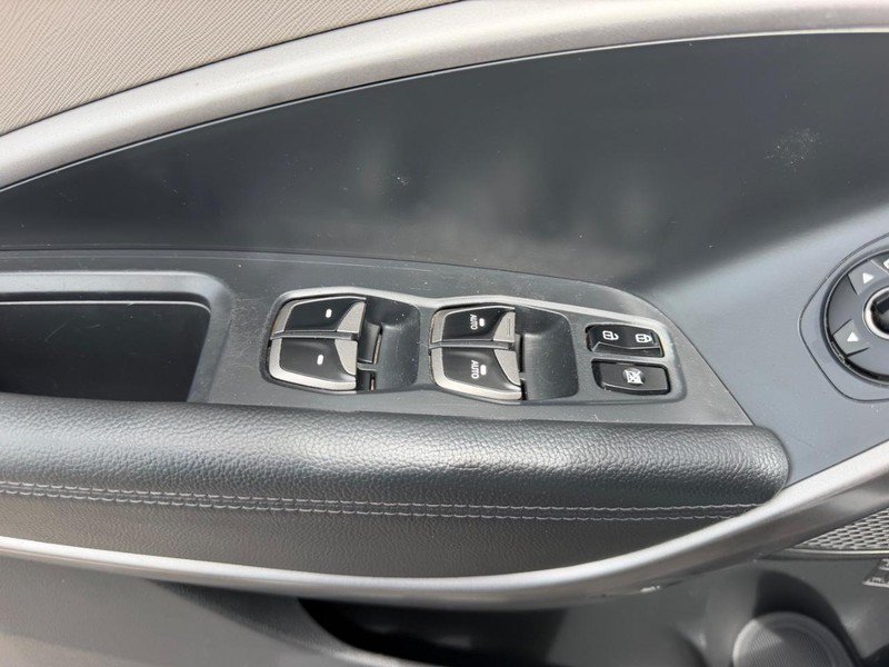 Used 2016 Hyundai Santa Fe Sport FWD image 19