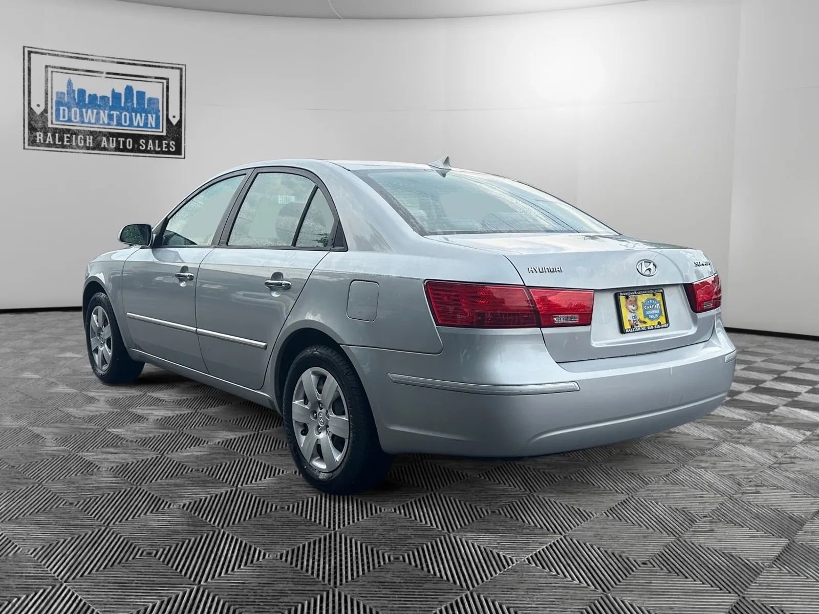 Used 2010 Hyundai Sonata GLS image 8