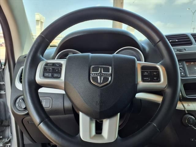 Used 2018 Dodge Journey SE w/ Connectivity Group FWD image 36