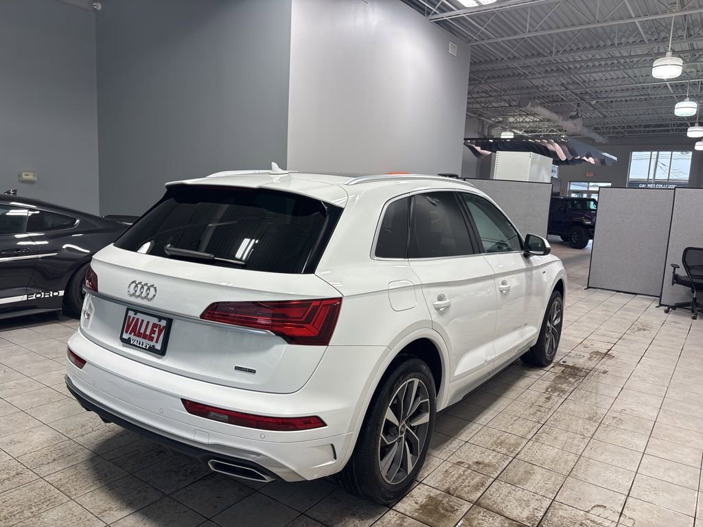 Used 2023 Audi Q5 2.0T Premium w/ Convenience Package AWD/4WD image 10