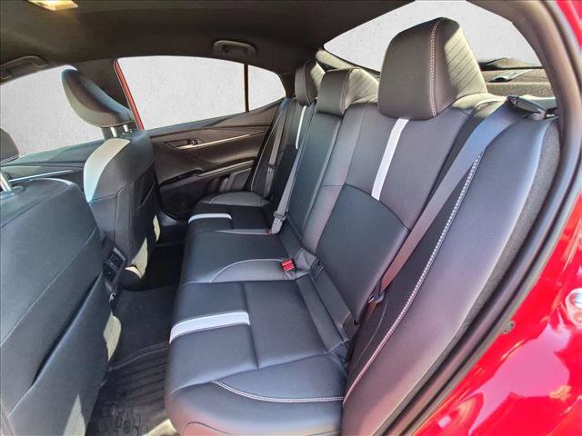 Used 2026 Toyota Camry SE FWD image 12