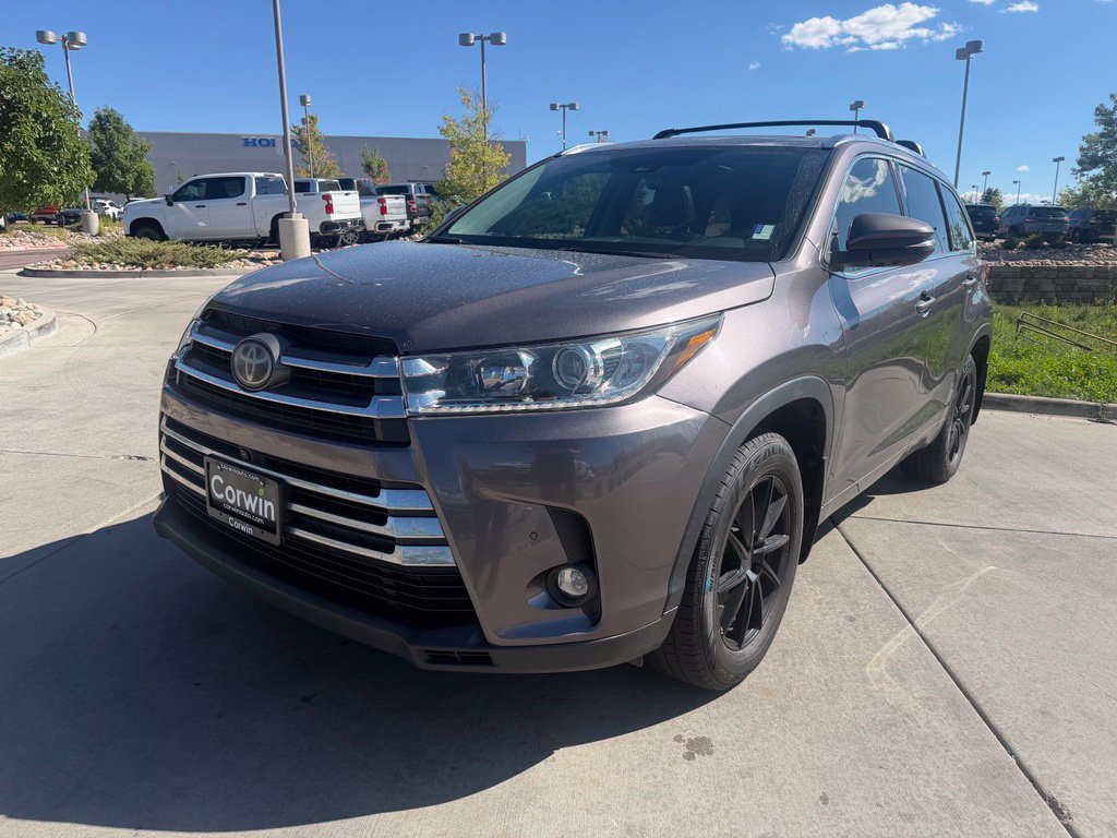 Used 2019 Toyota Highlander Limited Platinum AWD/4WD image 3