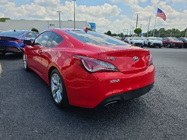 Used 2013 Hyundai Genesis 2.0T RWD image 3