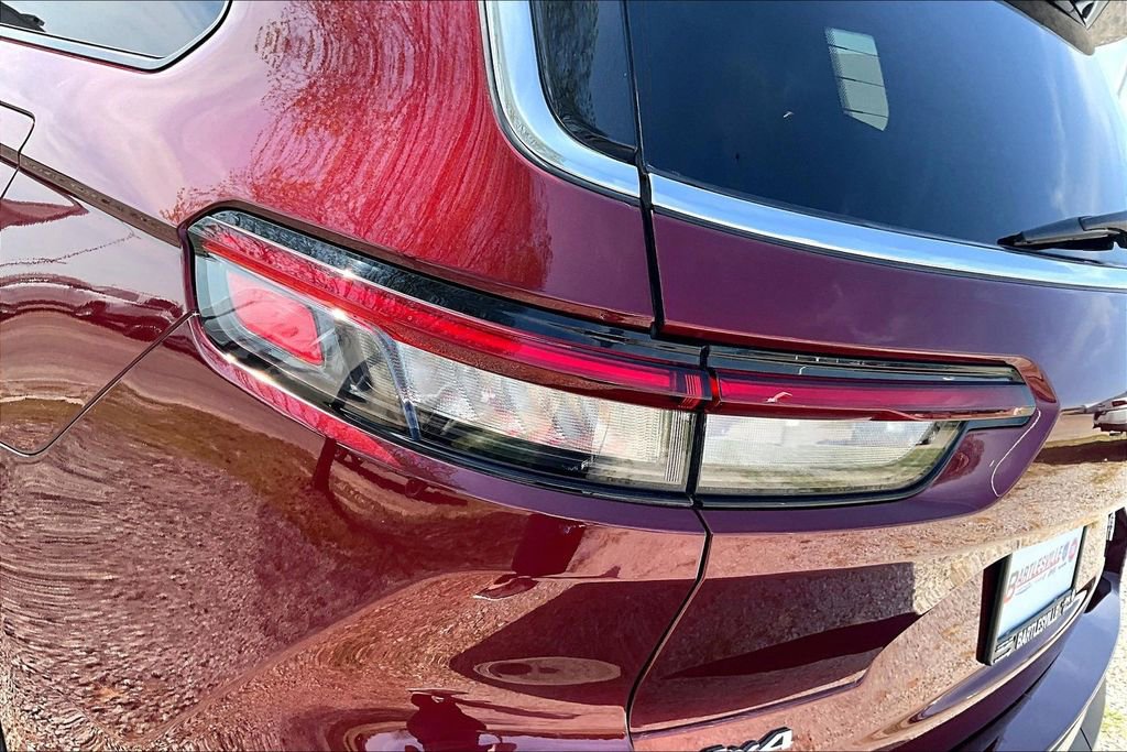 Used 2024 Jeep Grand Cherokee L Laredo w/ Luxury Tech Group I image 27