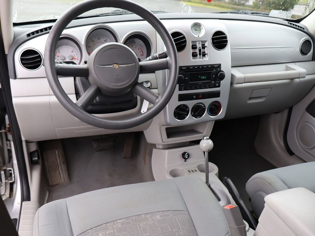 Used 2008 Chrysler PT Cruiser LX image 20