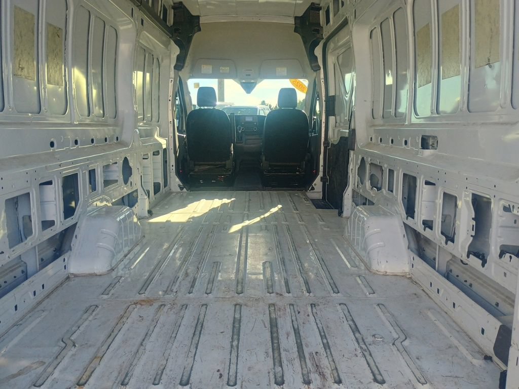 Used 2025 Ford Transit 250 148 High Roof Extended RWD image 21
