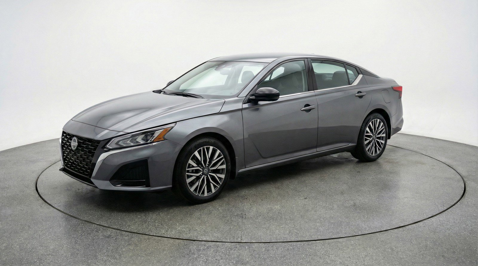 Used 2025 Nissan Altima 2.5 SV FWD image 3