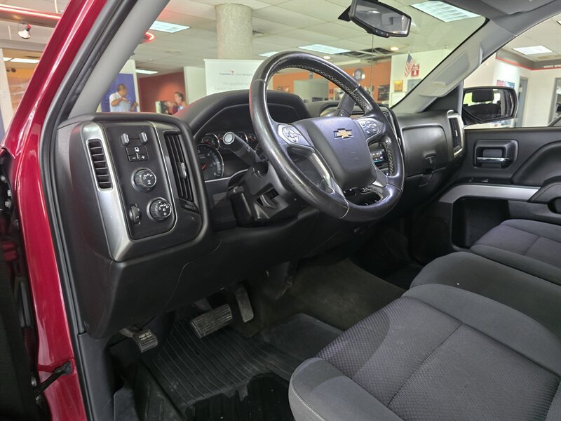 Used 2018 Chevrolet Silverado 1500 LT w/ All Star Edition AWD/4WD image 8