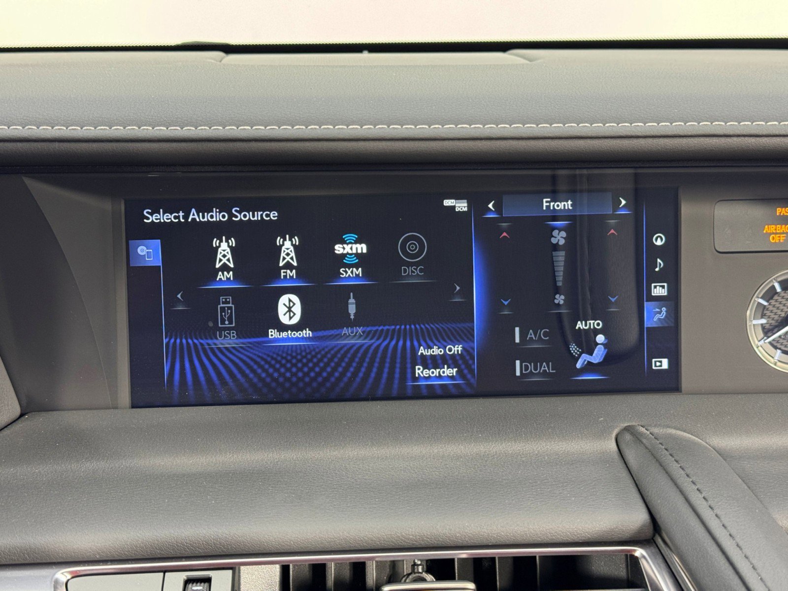 Used 2023 Lexus LC 500 Convertible image 29