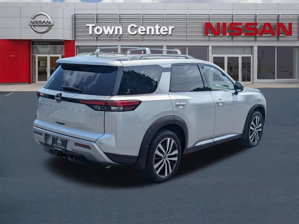 Certified 2025 Nissan Pathfinder Platinum w/ Cargo Package FWD image 7