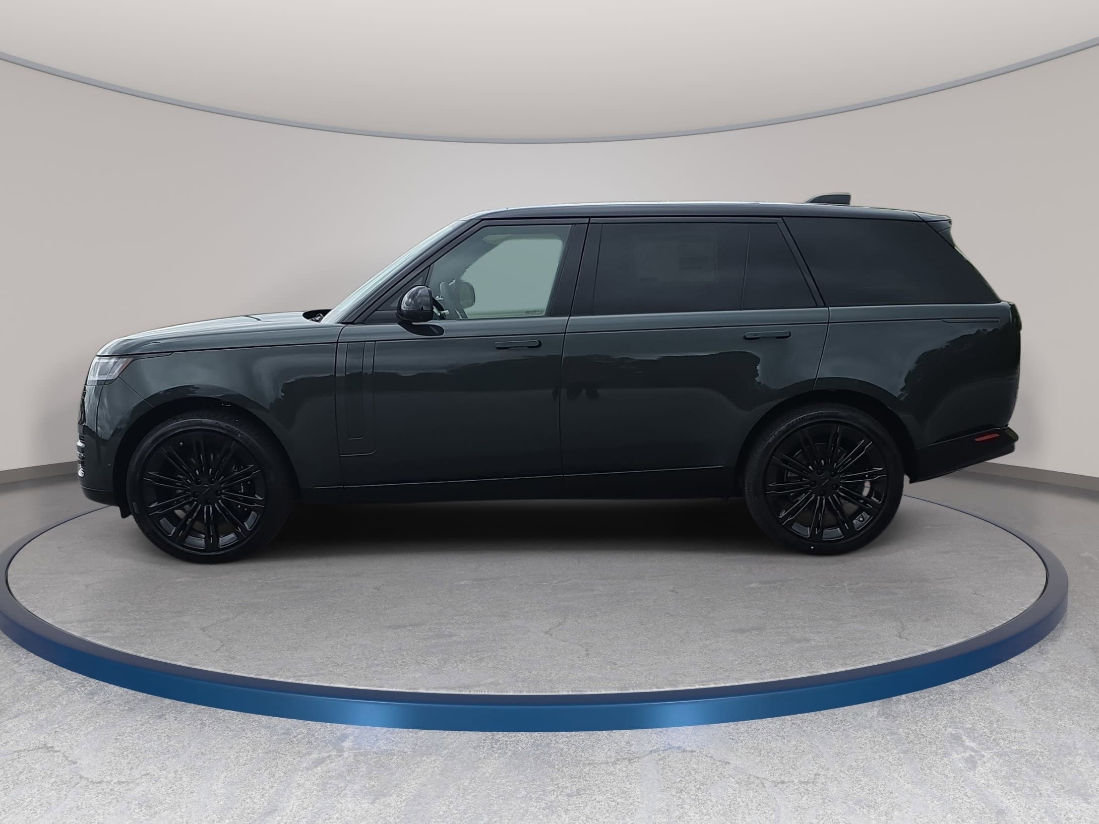 New 2026 Land Rover Range Rover Long Wheelbase SE AWD/4WD image 7