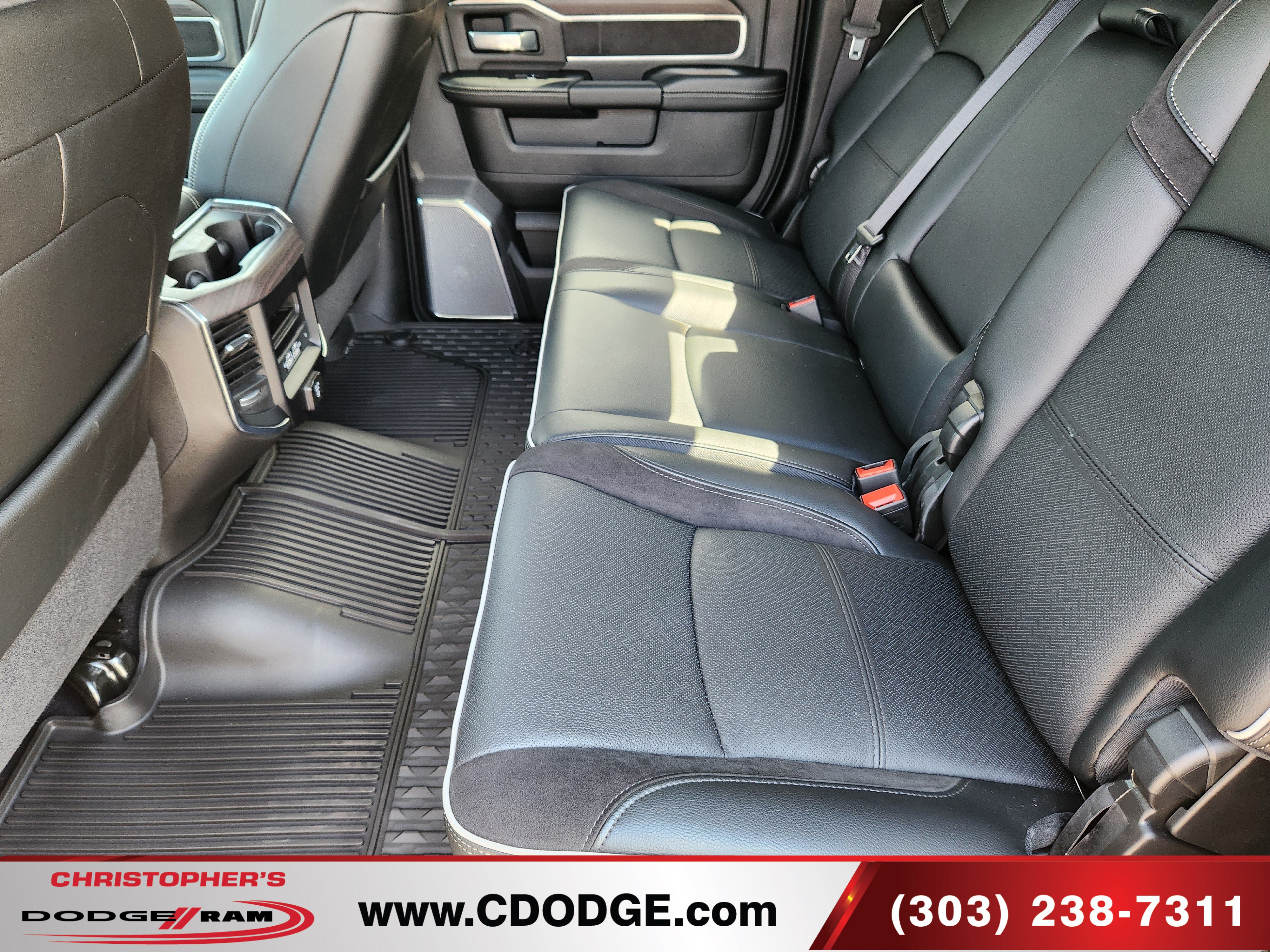 Used 2026 RAM 2500 Laramie AWD/4WD image 19