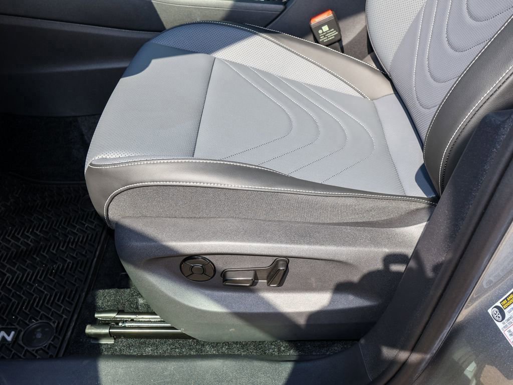 New 2026 Volkswagen Tiguan SE AWD/4WD image 14