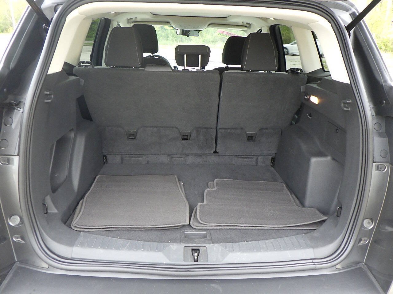 Used 2016 Ford Escape SE FWD image 19