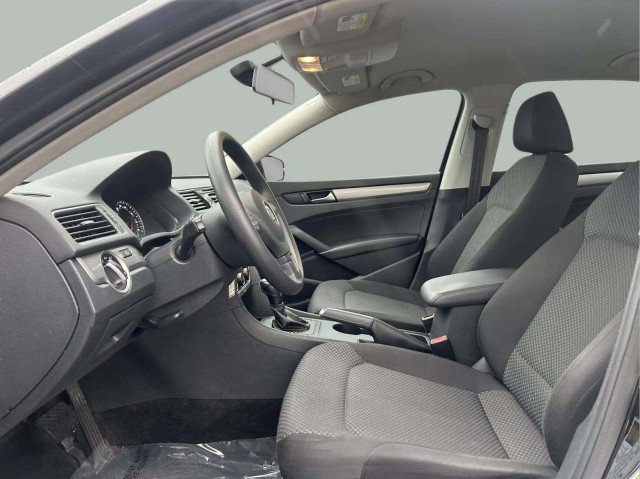 Used 2015 Volkswagen Passat 1.8T S image 15