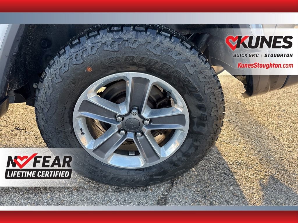 Used 2021 Jeep Wrangler Unlimited Sahara w/ Uconnect 4C Nav & Sound Group image 18