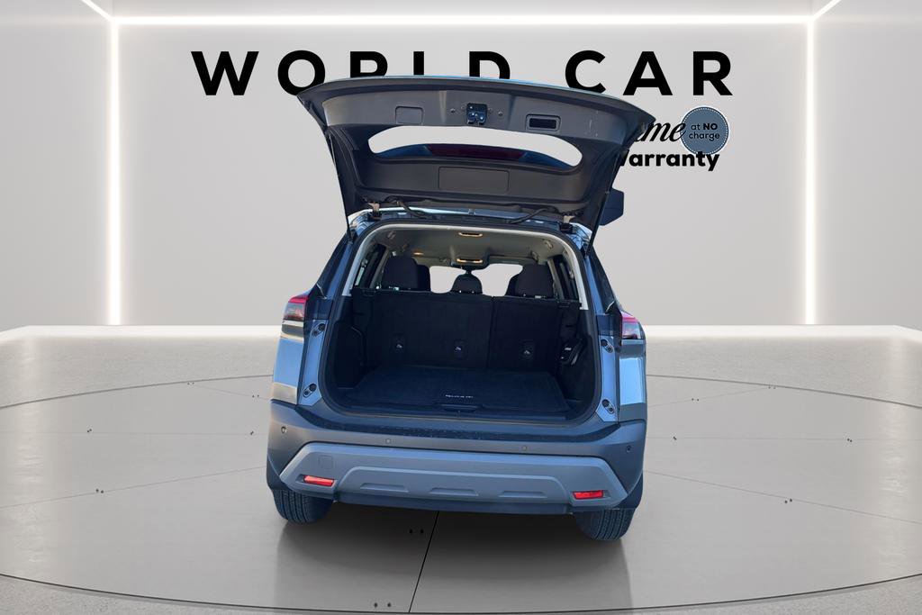 Used 2022 Nissan Rogue S image 8