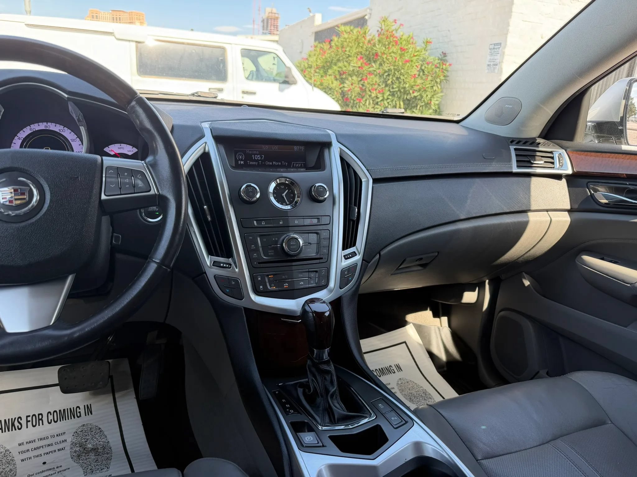 Used 2011 Cadillac SRX Luxury FWD image 26