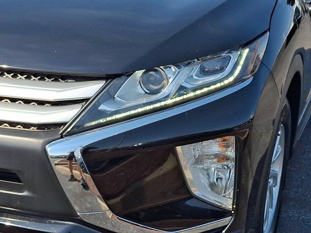Used 2018 Mitsubishi Eclipse Cross ES FWD image 12