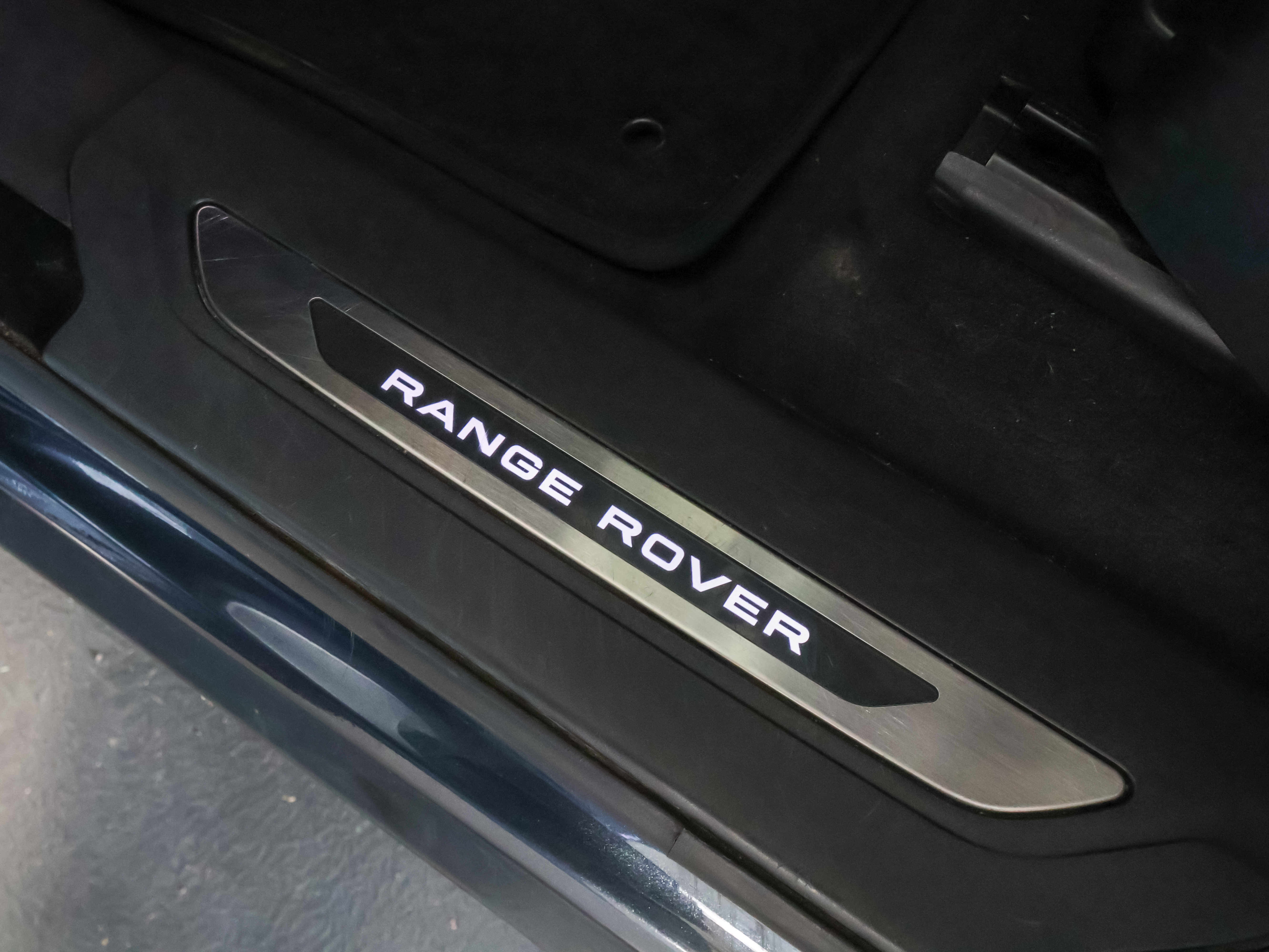 Used 2020 Land Rover Range Rover Velar SV Autobiography Dynamic AWD/4WD image 18