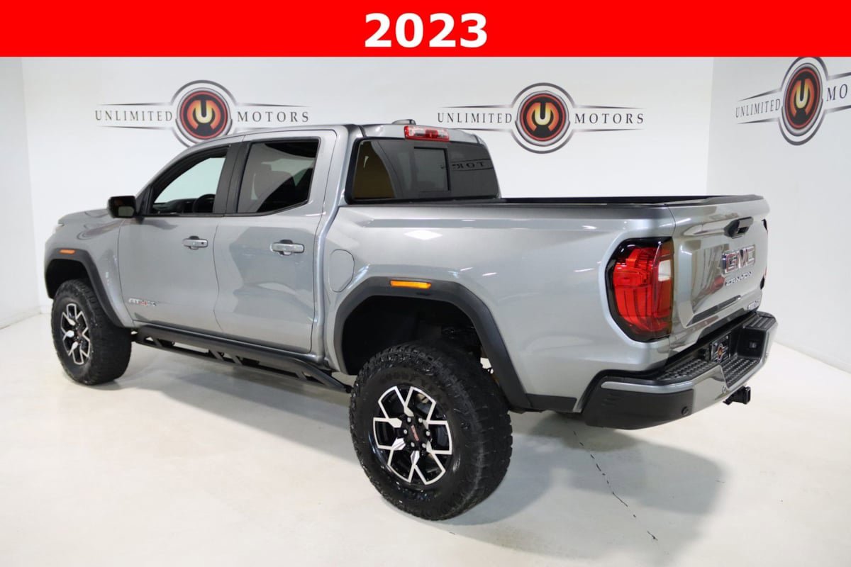 Used 2023 GMC Canyon AT4X image 3