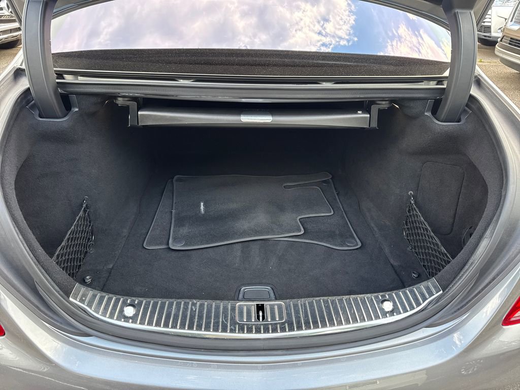 Used 2015 Mercedes-Benz S 550 Sedan image 18