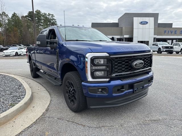 New 2026 Ford F350 Lariat w/ Black Appearance Package image 3