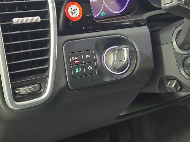 Certified 2023 Porsche Cayenne Platinum Edition image 19