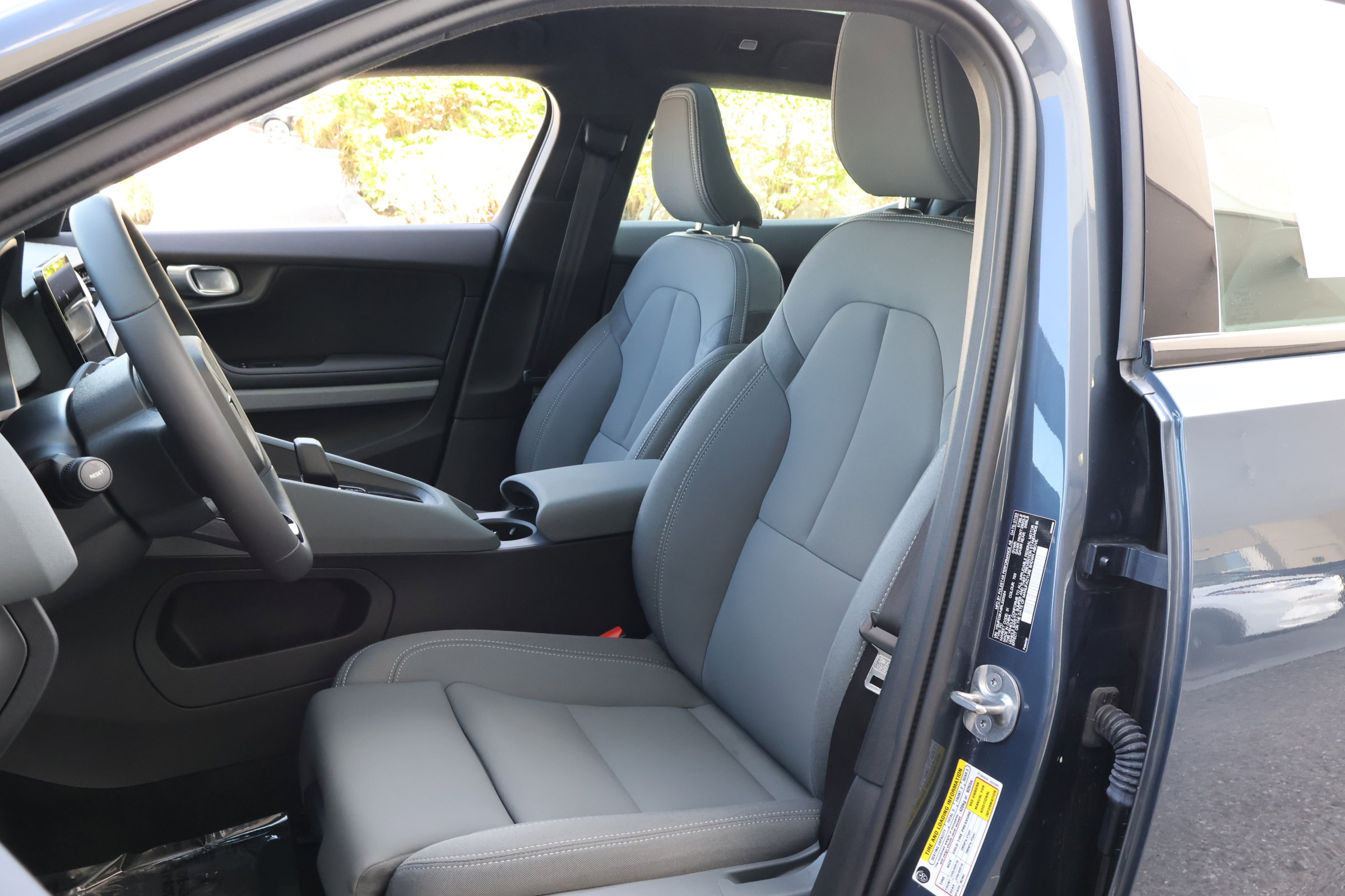 Used 2024 Polestar Polestar 2 image 2