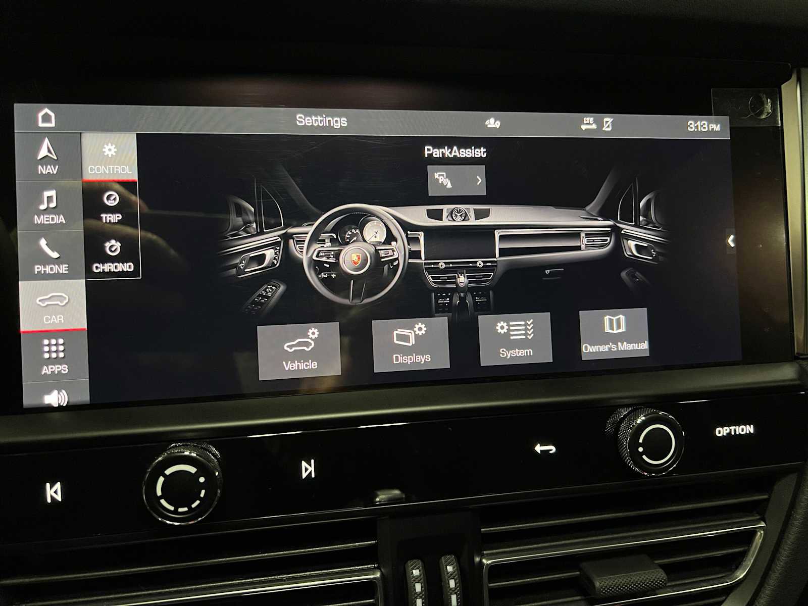 Used 2024 Porsche Macan GTS image 40