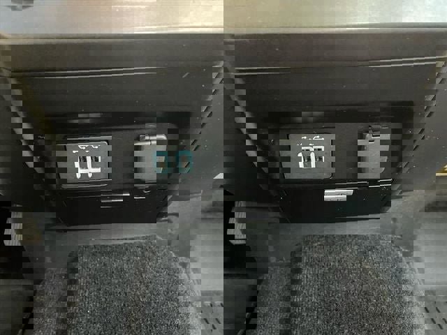 Used 2018 Ford F150 XLT w/ Equipment Group 302A Luxury image 23