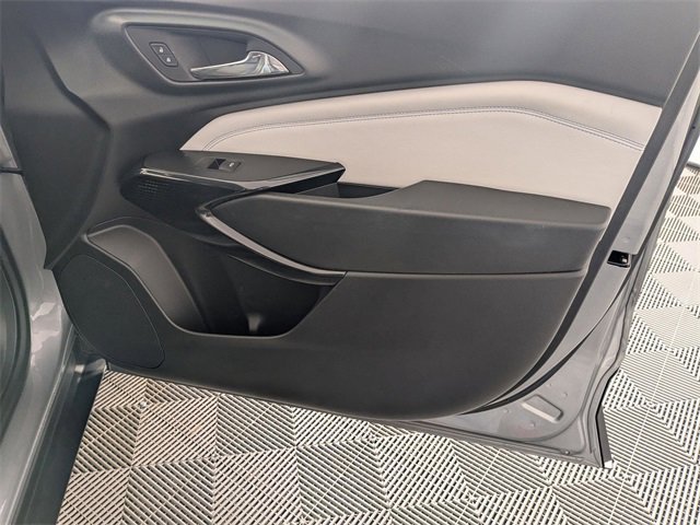 Certified 2025 Chevrolet Trax LT w/ LT Convenience Package image 31