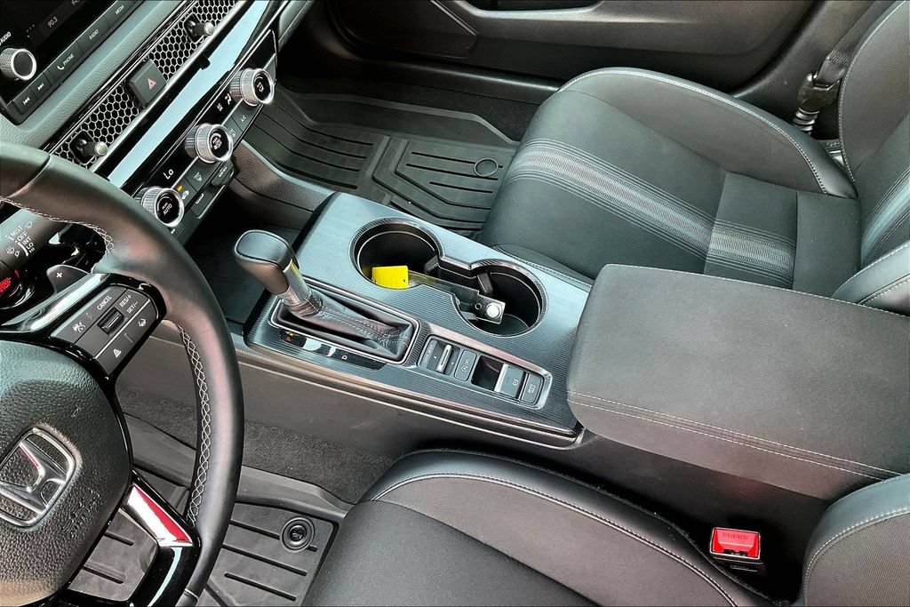 Used 2023 Honda Civic Sport image 9