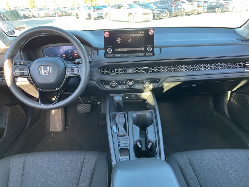 Used 2023 Honda Accord EX image 12