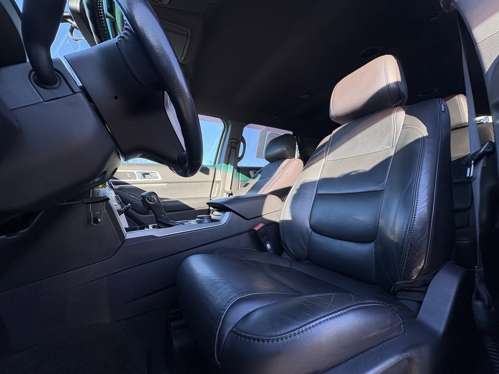 Used 2013 Ford Explorer XLT image 18