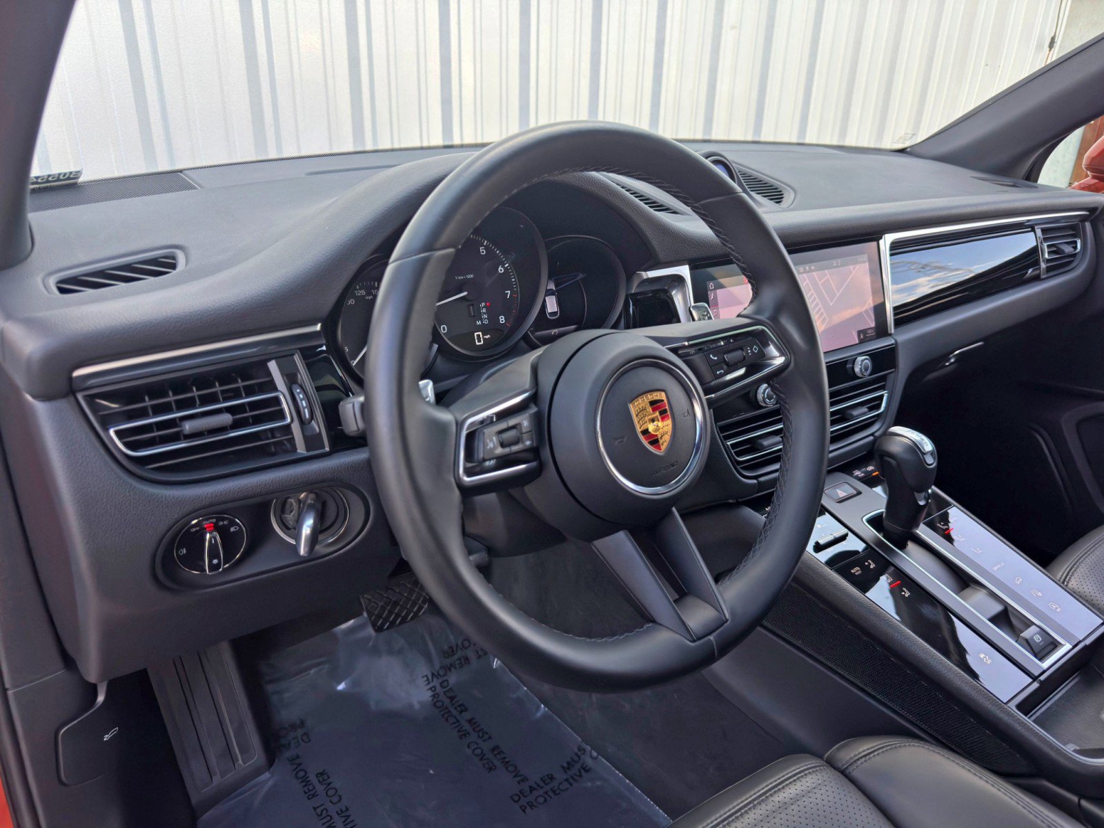 Used 2023 Porsche Macan image 14