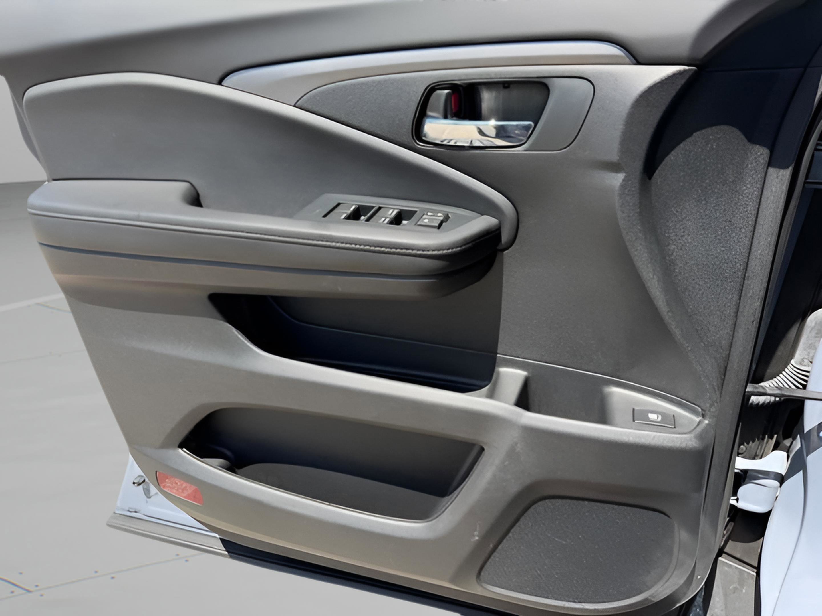 Certified 2023 Honda Ridgeline Sport image 22