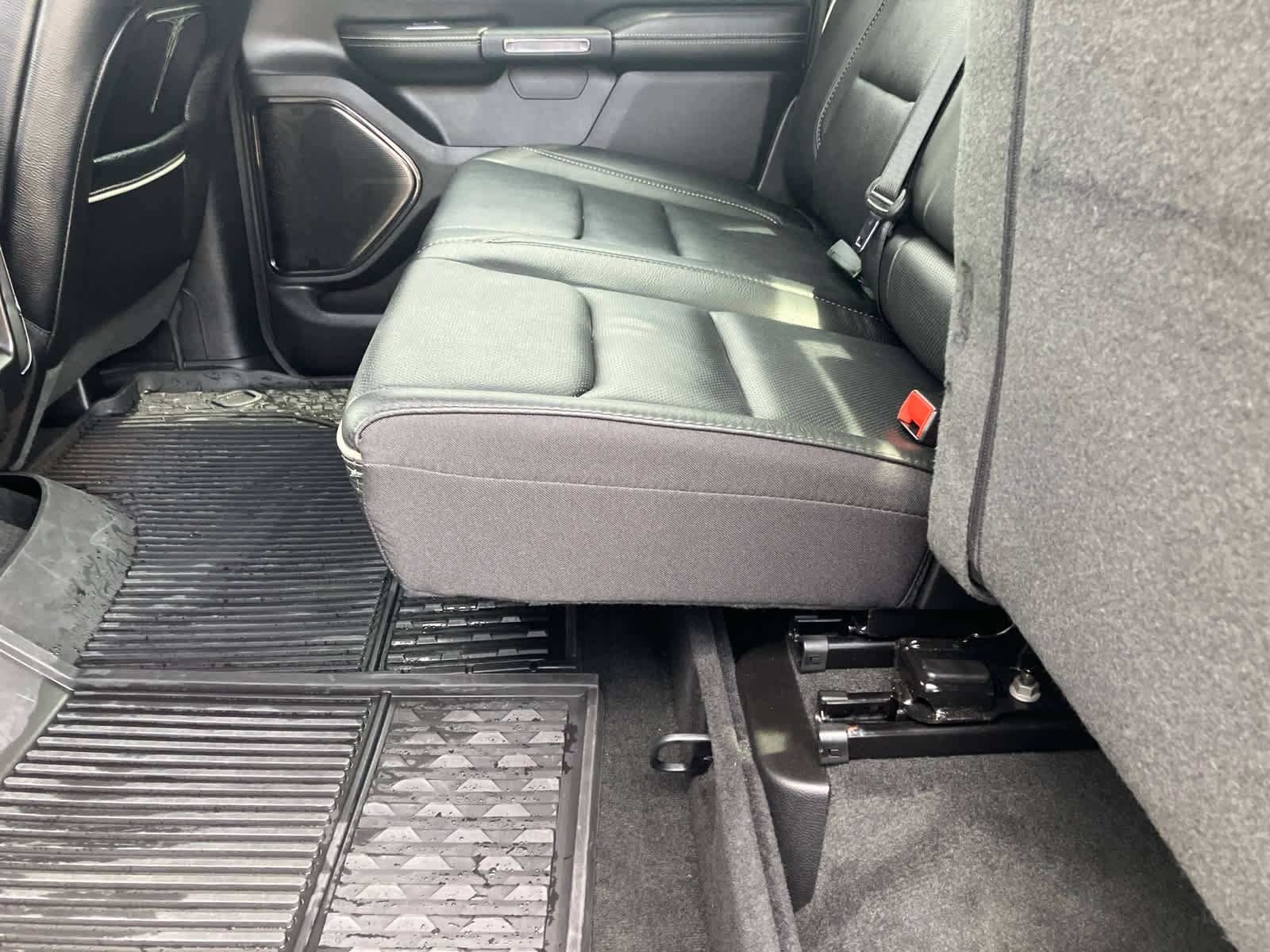 Used 2022 RAM 1500 Limited AWD/4WD image 34