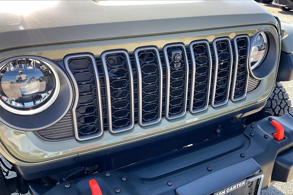 Used 2025 Jeep Gladiator Mojave image 34