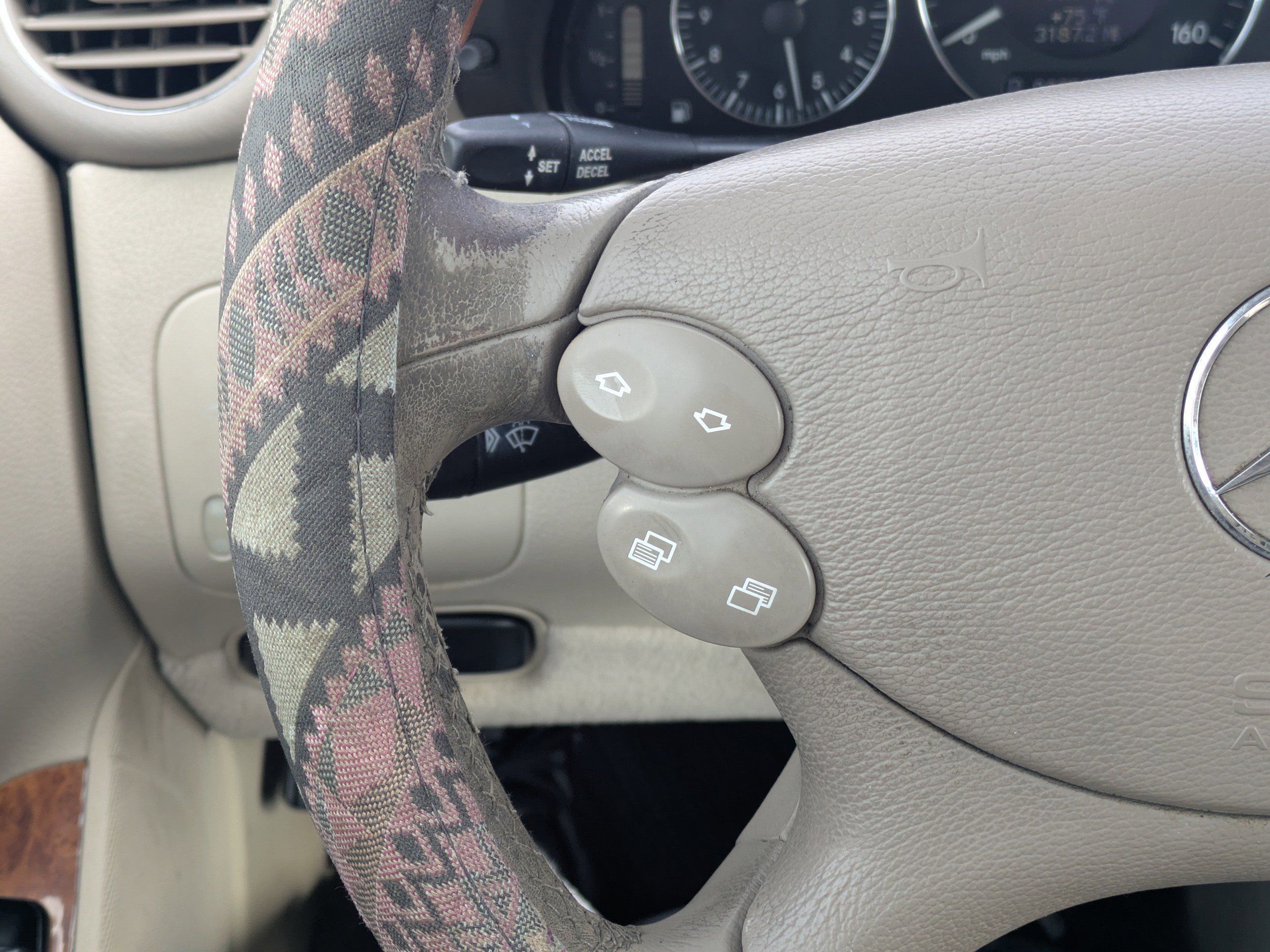 Used 2004 Mercedes-Benz CLK 500 Cabriolet image 18