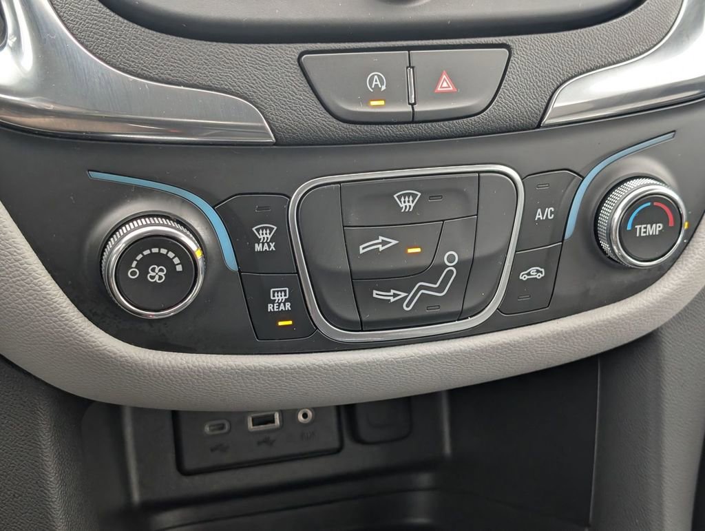 Used 2024 Chevrolet Equinox LS image 35