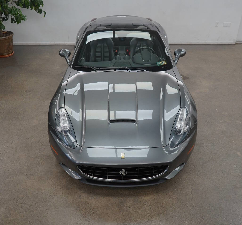 Used 2011 Ferrari California Base 2dr Convertible image 40