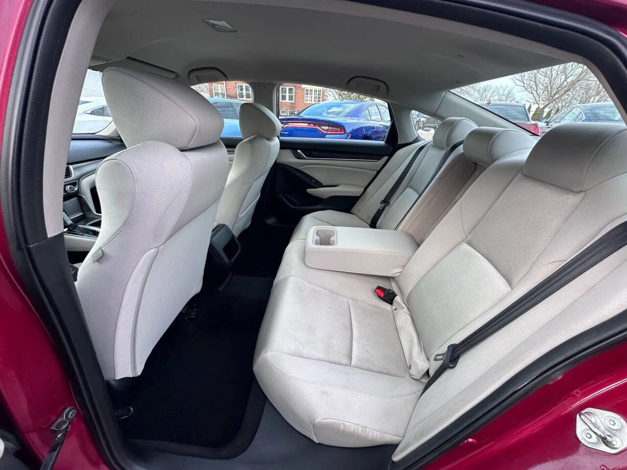 Used 2018 Honda Accord LX image 11