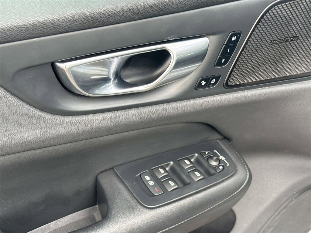 Used 2024 Volvo S60 B5 Plus image 19