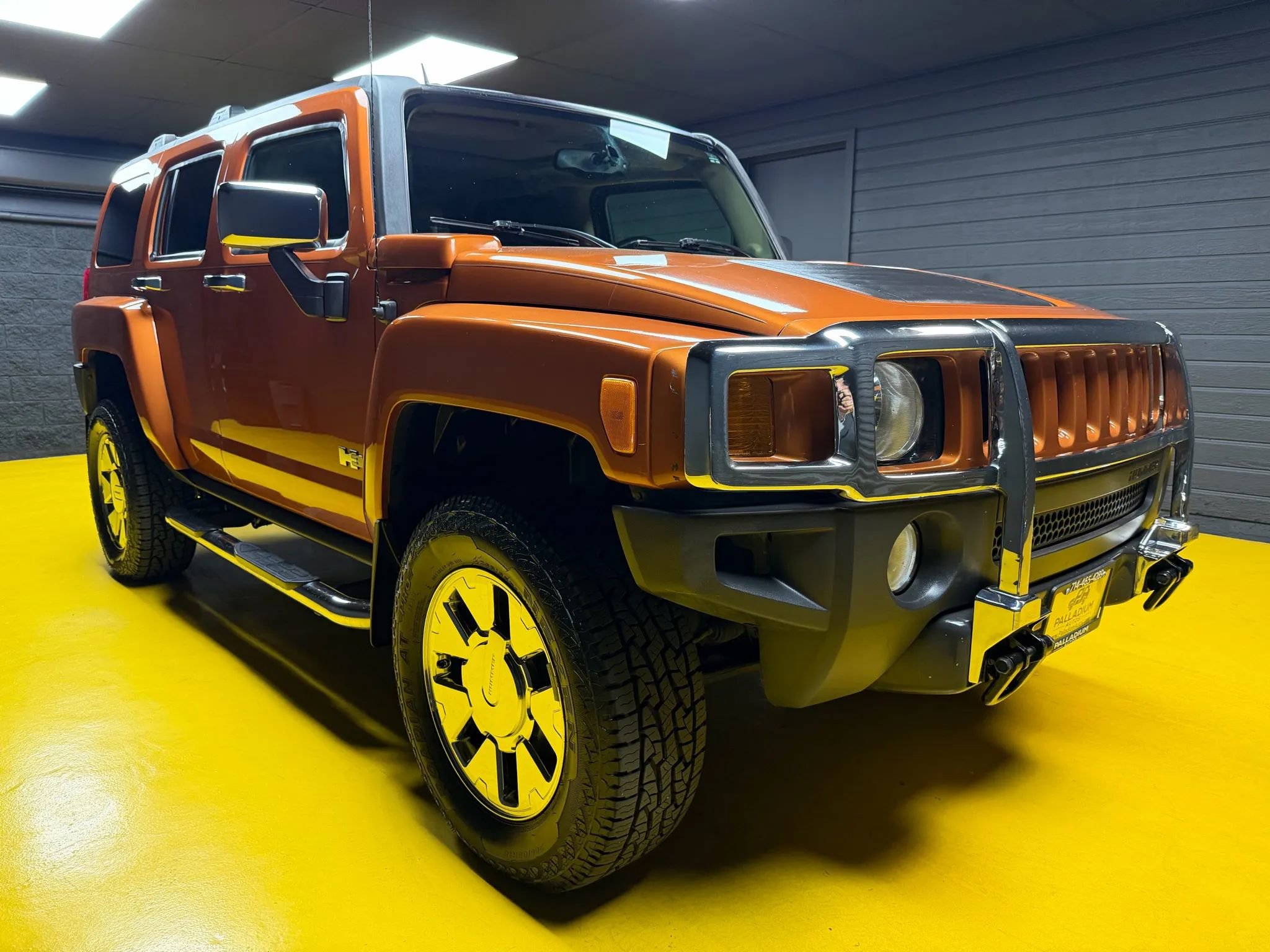 Used 2007 HUMMER H3 image 3